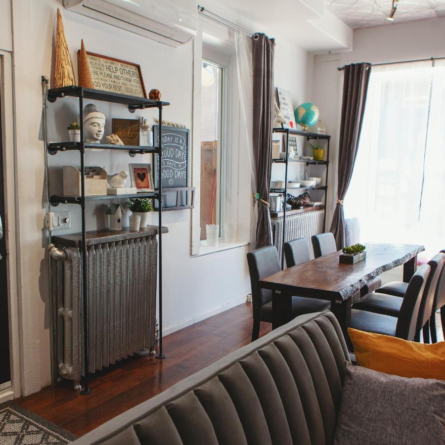 Hip Heritage Main Floor Flat In Downtown District Belleville Luaran gambar